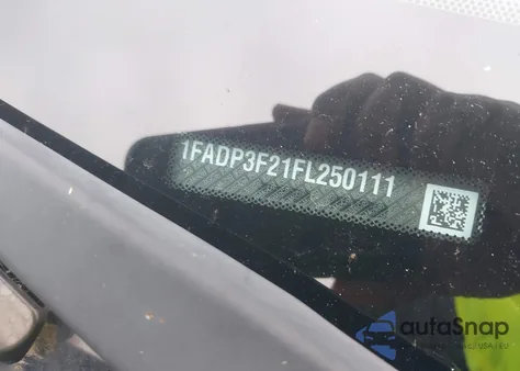 2015 Ford Focus Se from USA, damaged, VIN 1FADP3F21FL250111